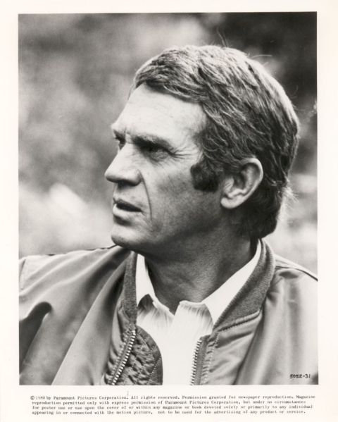 Steve McQueen (as Ralph Papa Thorson).
Profile shot.